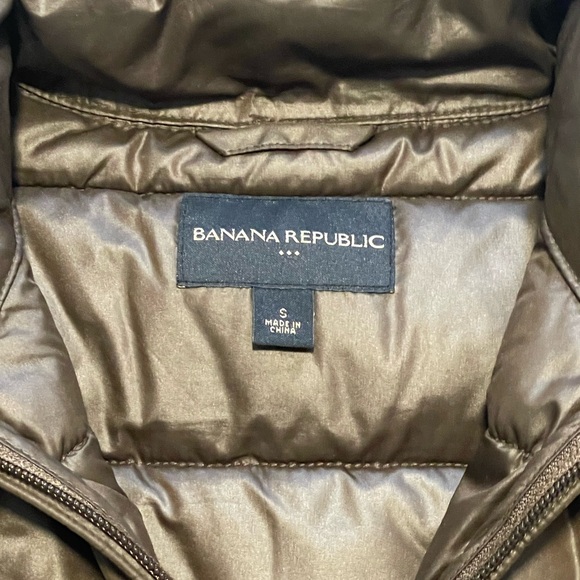 Women’s Brown Puffer Vest - Picture 2 of 5